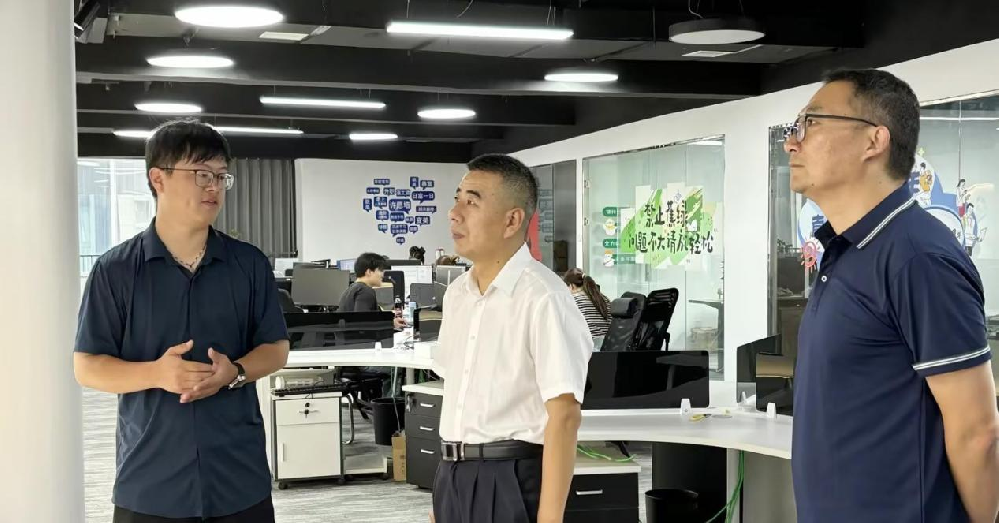 潁州區委副書記陳建利一行蒞臨我司走訪調研——關切企業發展 共話未來藍圖